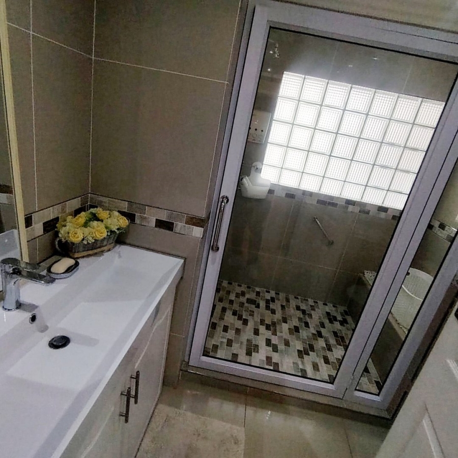 3 Bedroom Property for Sale in Beacon Bay Eastern Cape